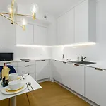 Studio Krysiewicza By Renters Apartment